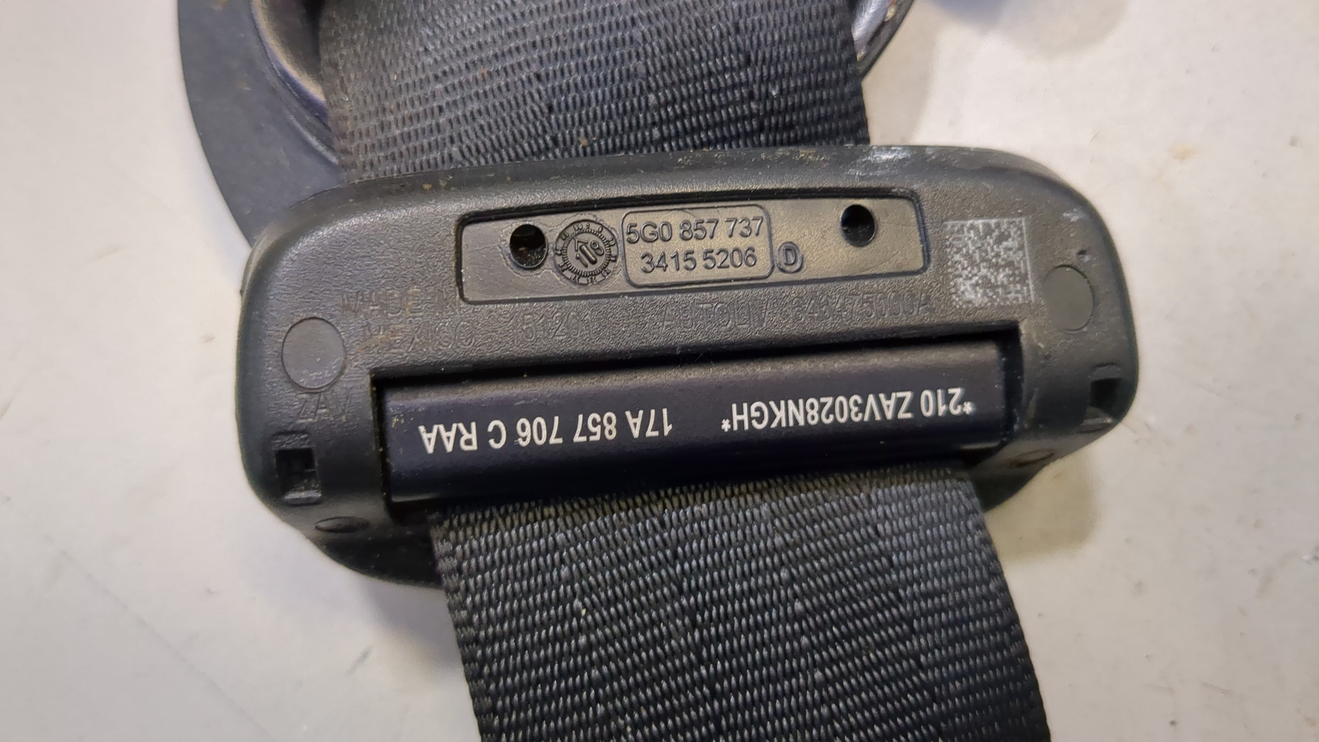 Ремень безопасности