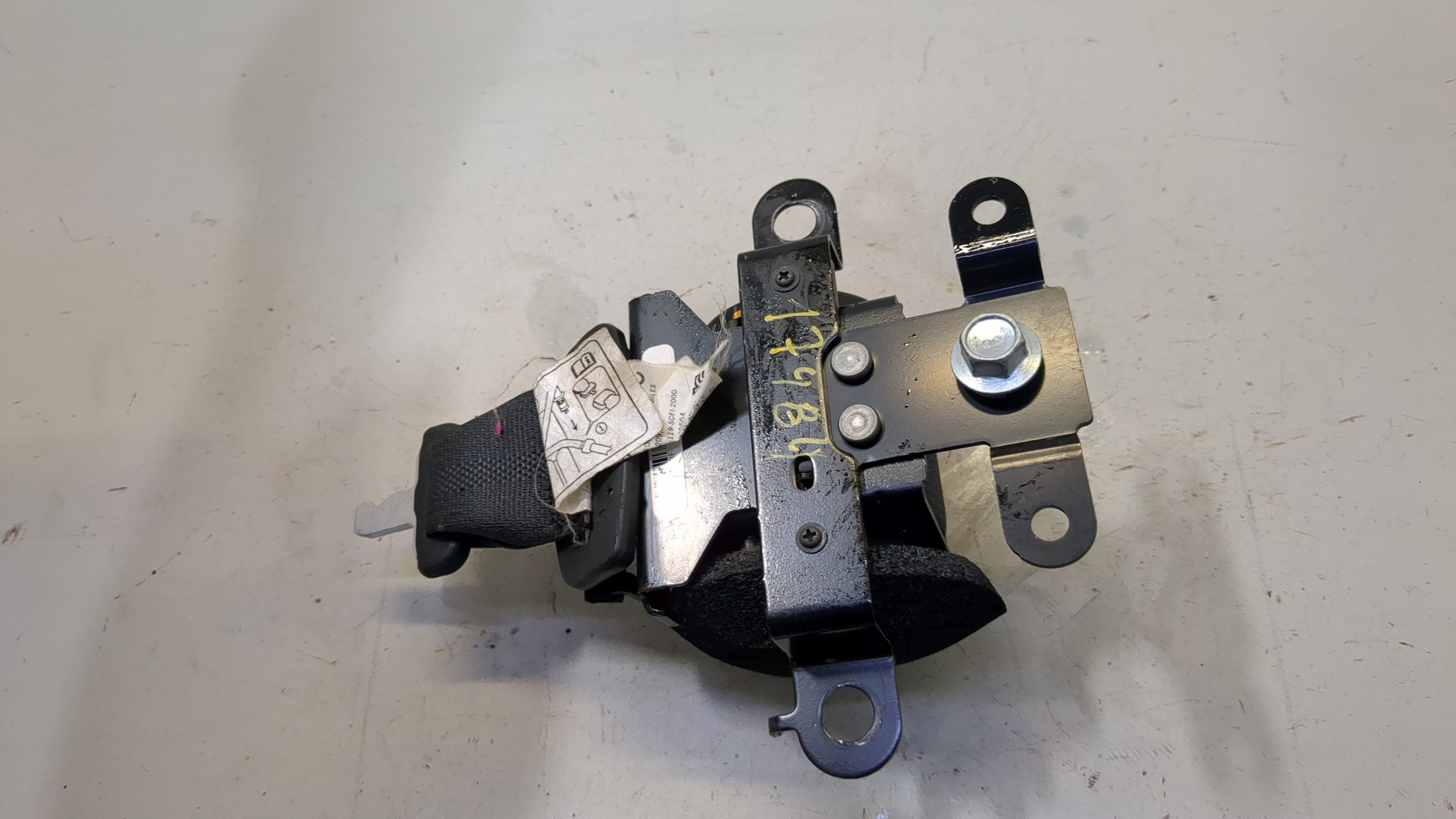 Ремень безопасности