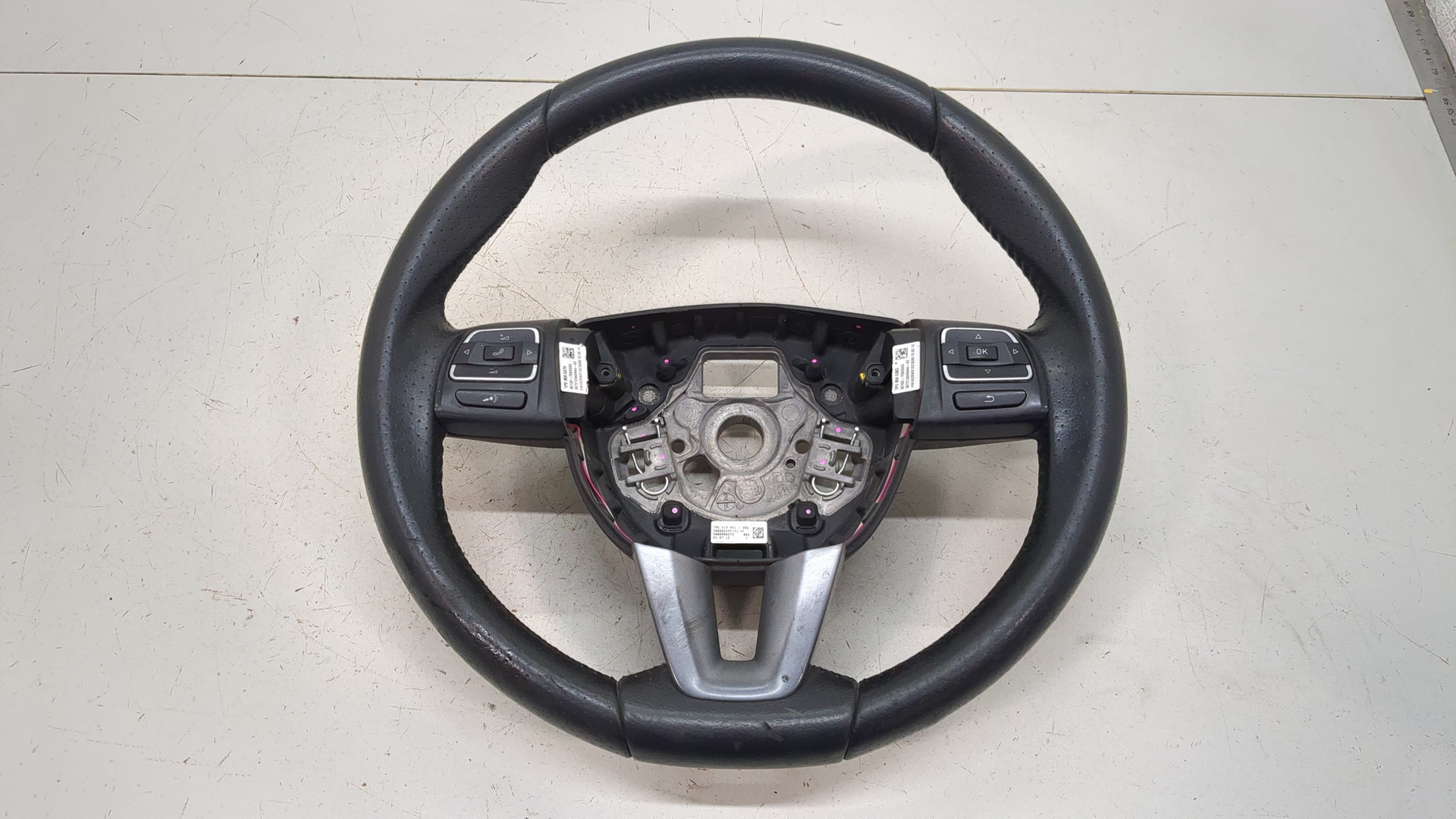 Рулевое колесо (руль)