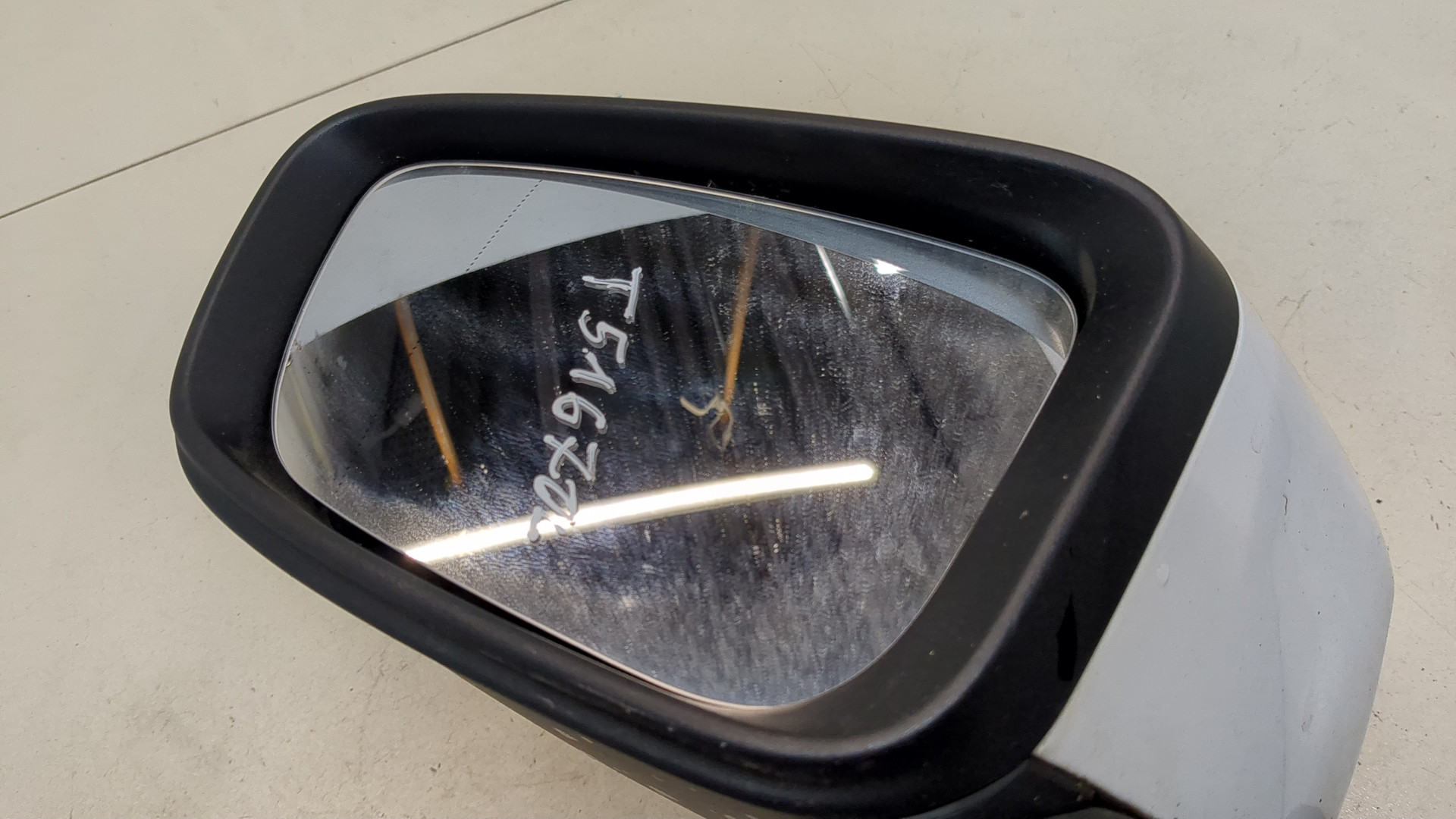 Зеркало левое электрическое