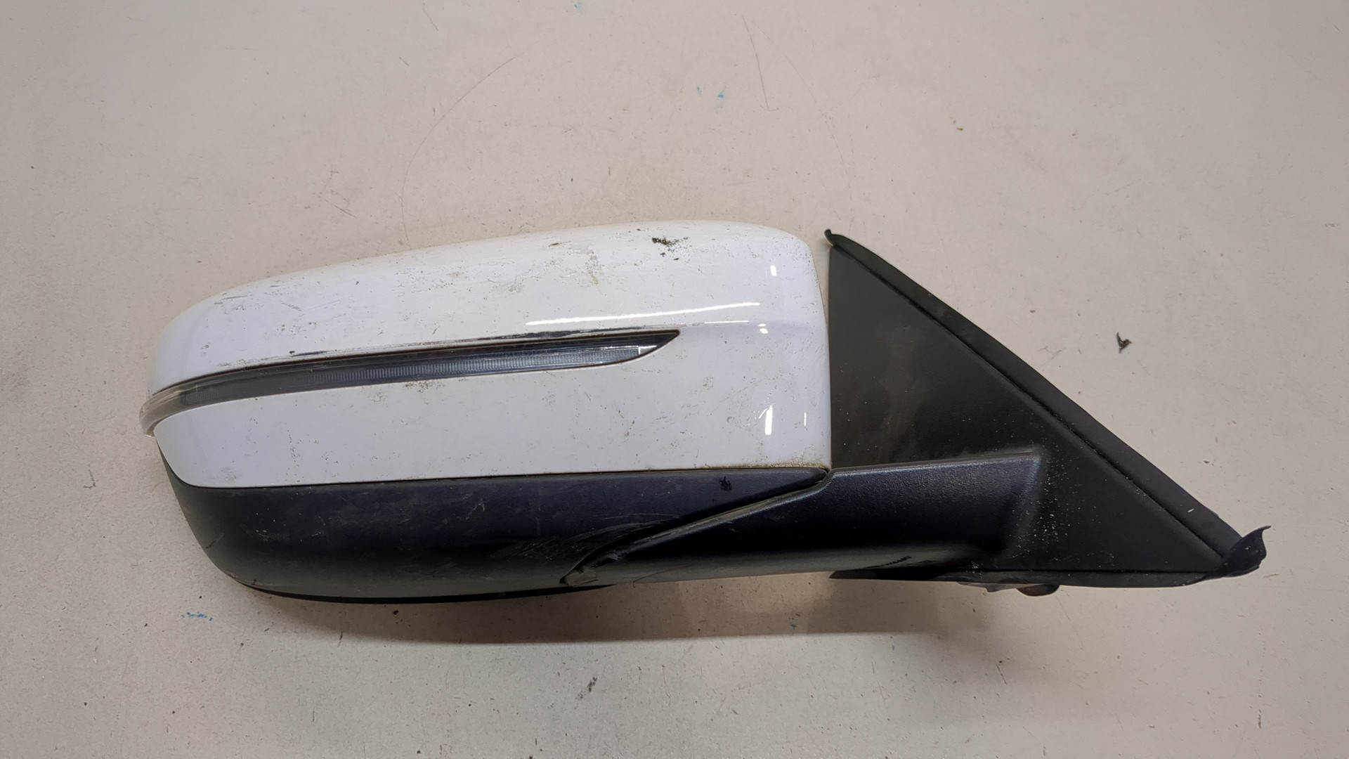 Зеркало правое электрическое