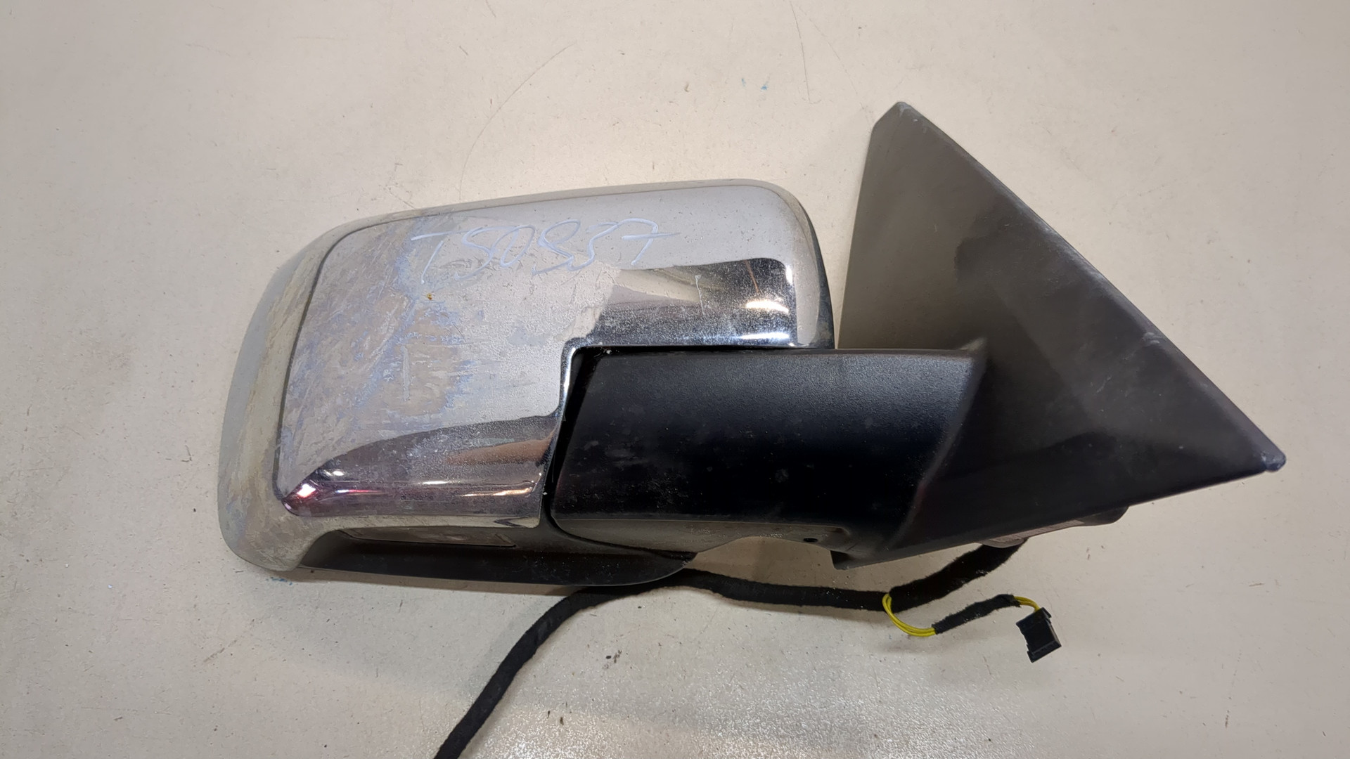 Зеркало правое электрическое