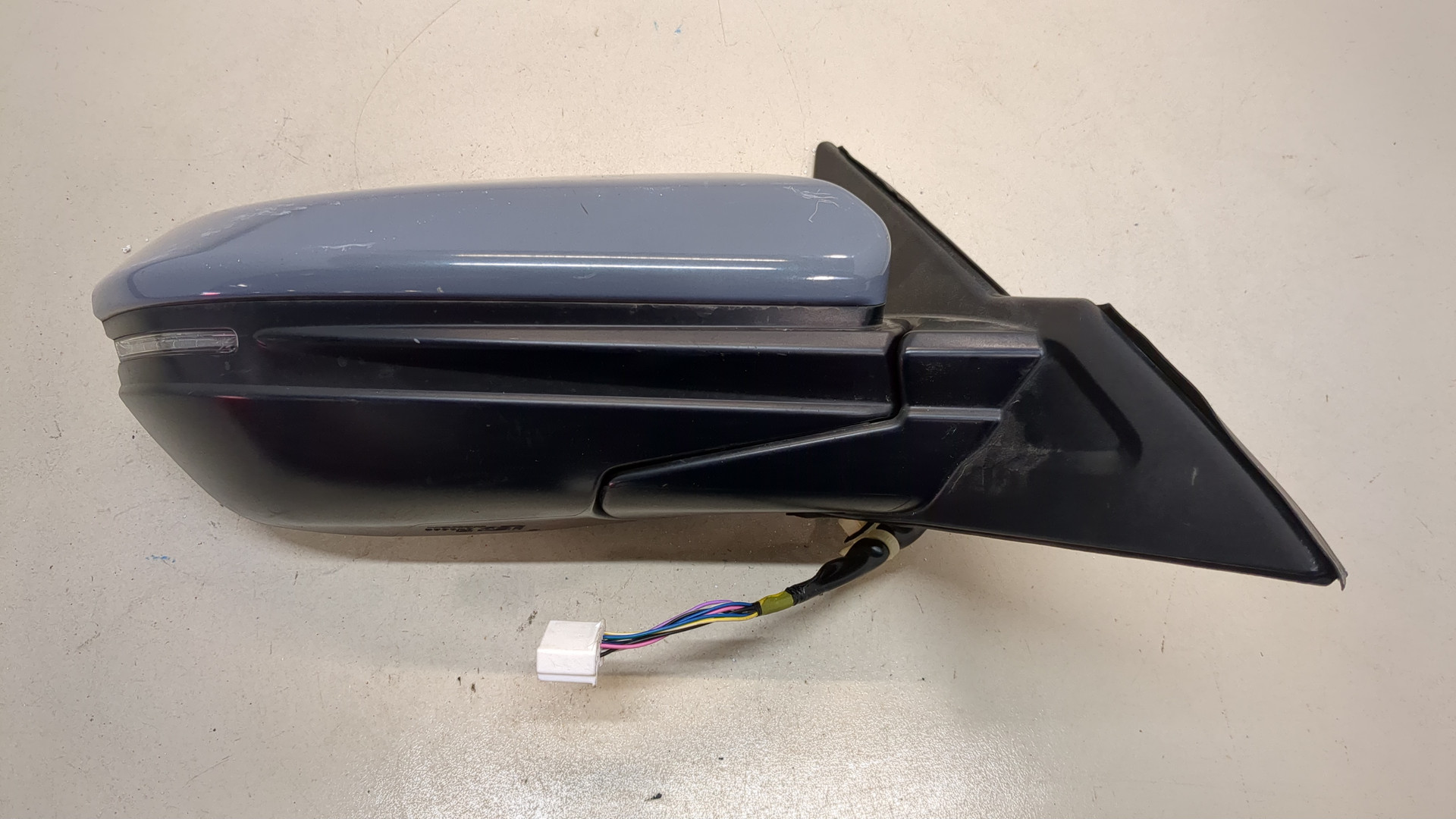 Зеркало правое электрическое