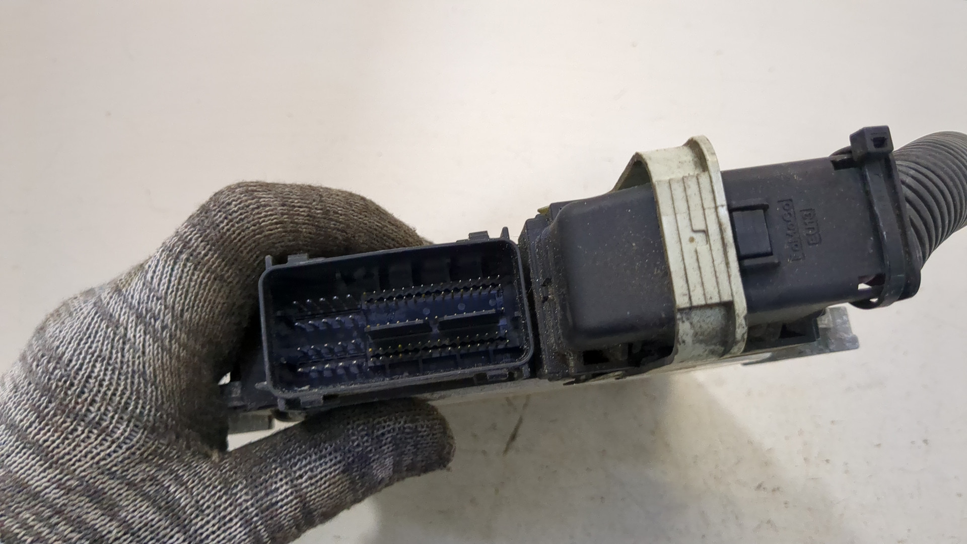 Блок управления двигателем