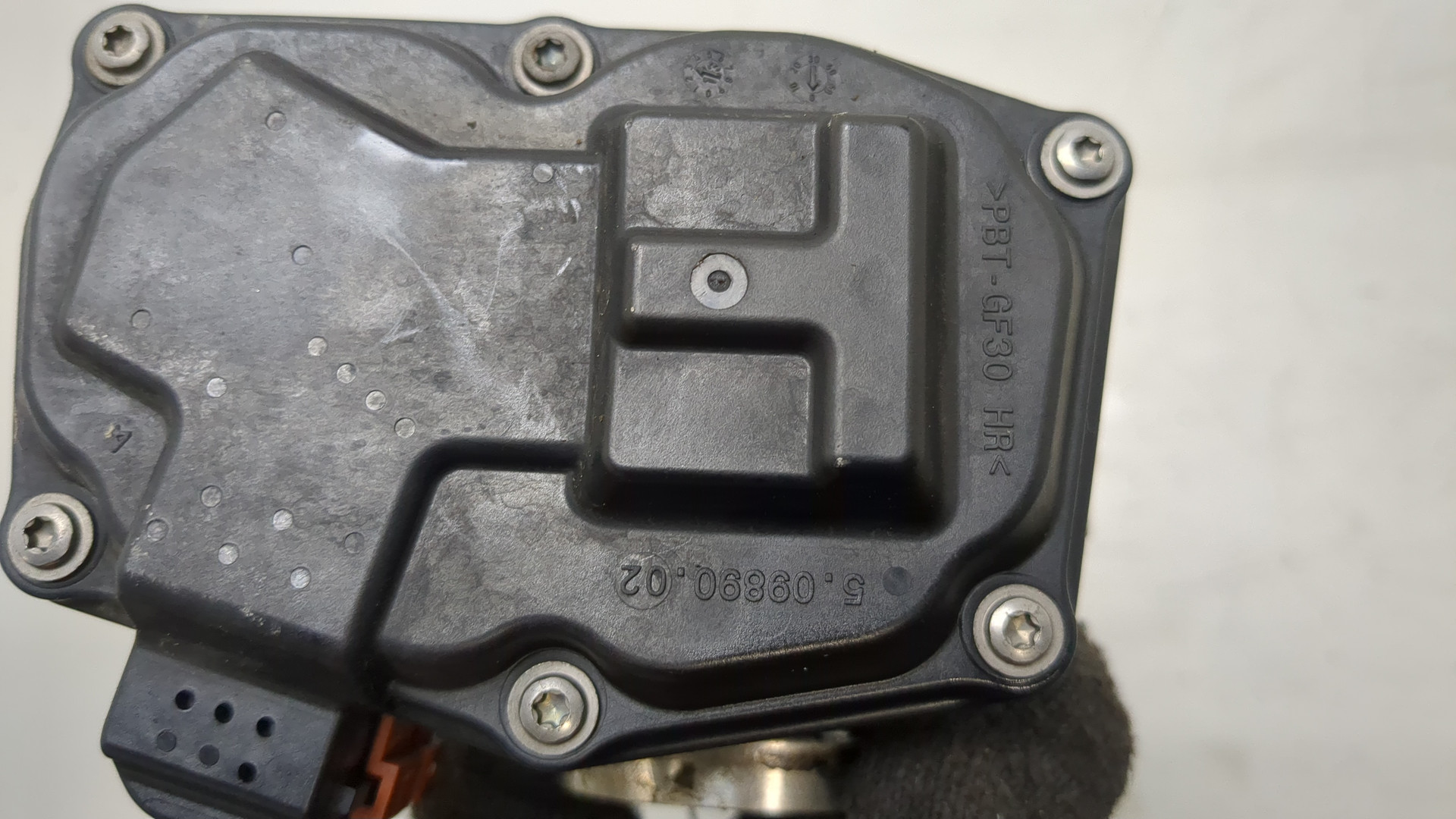 Заслонка дроссельная электрическая