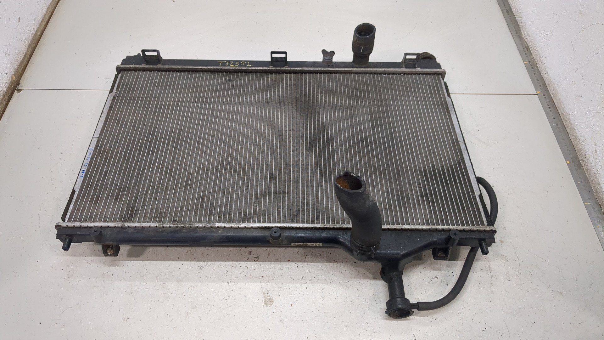 Радиатор охлаждения двигателя основной