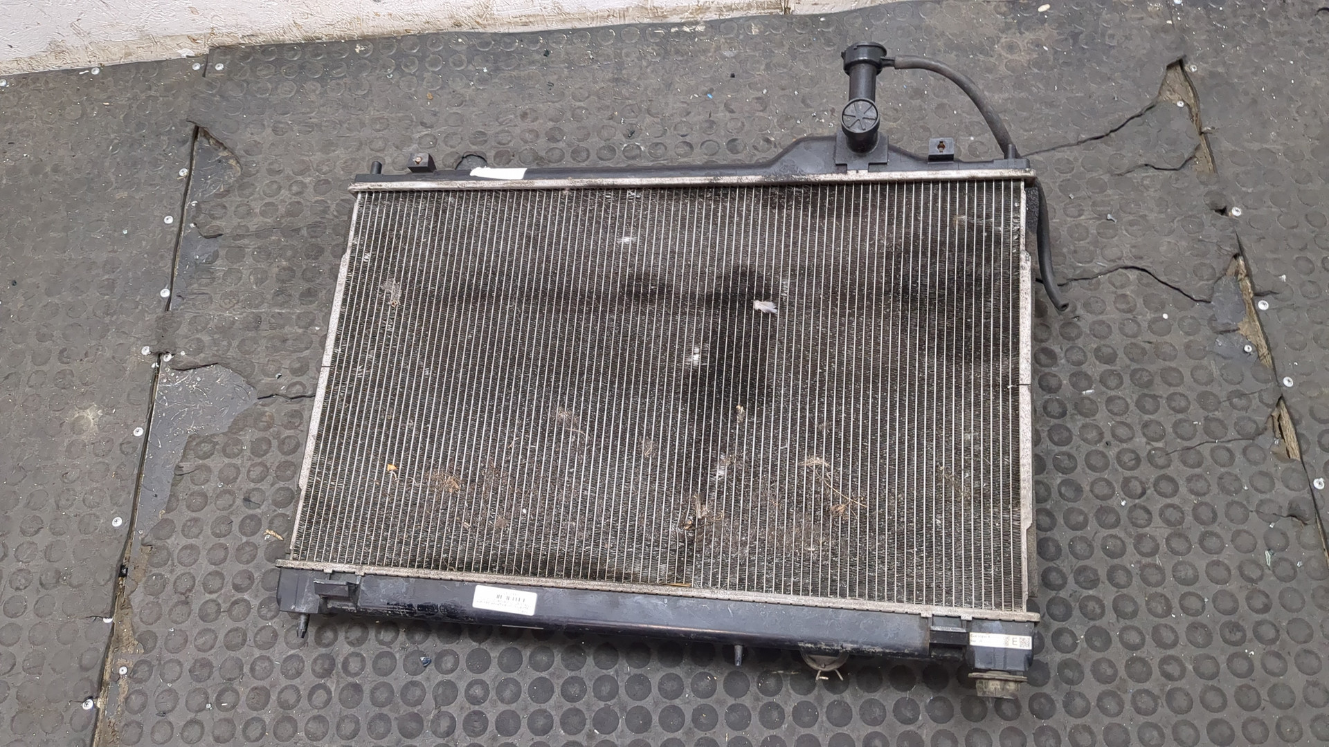 Радиатор охлаждения двигателя основной