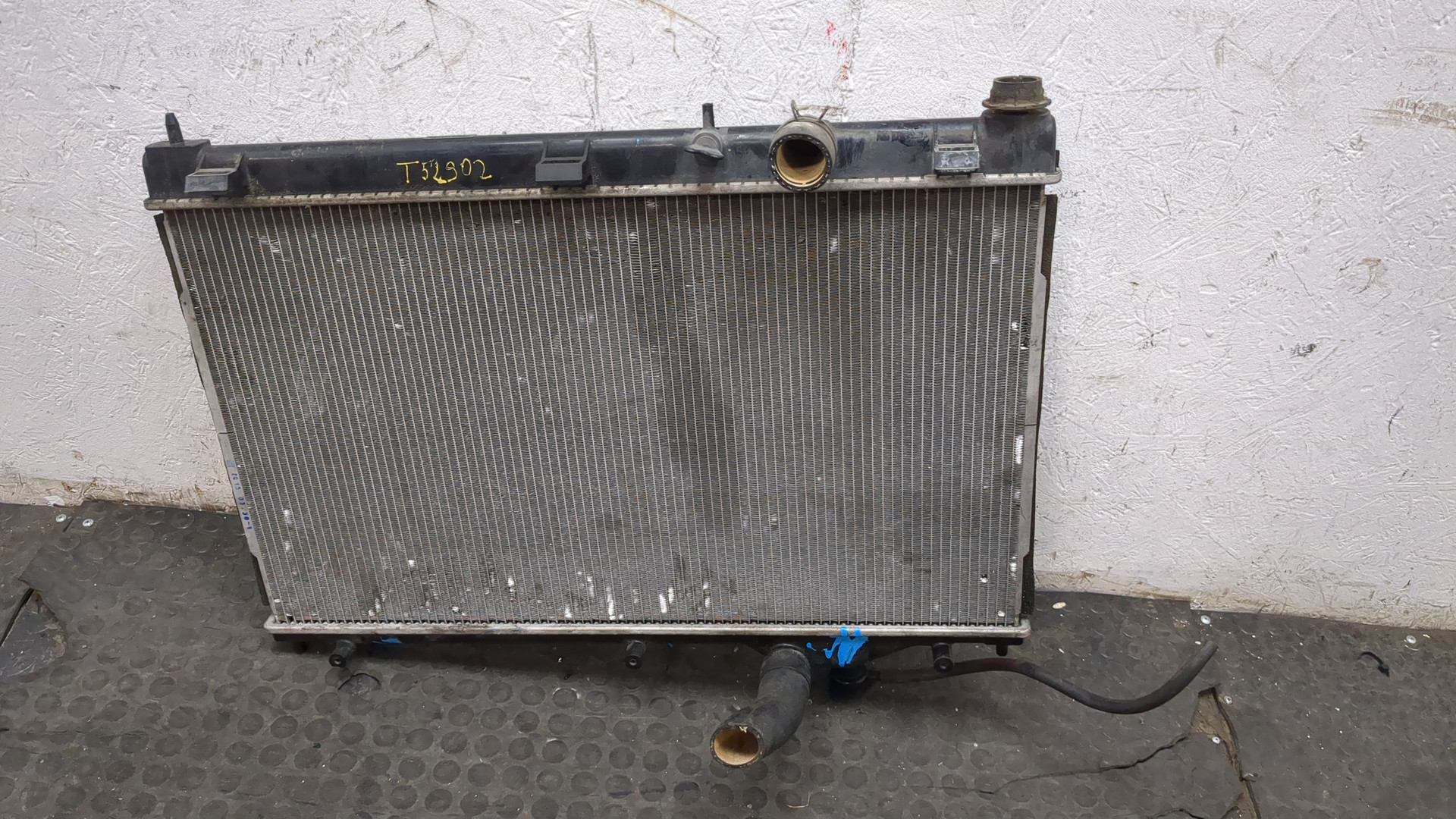 Радиатор охлаждения двигателя основной