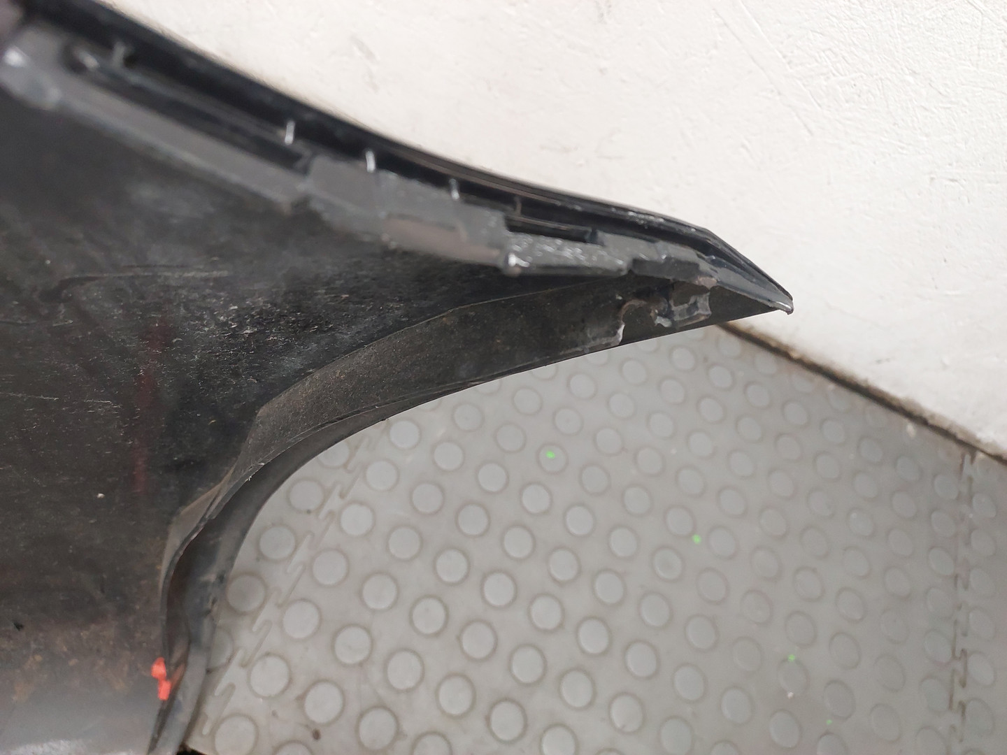 Бампер передний