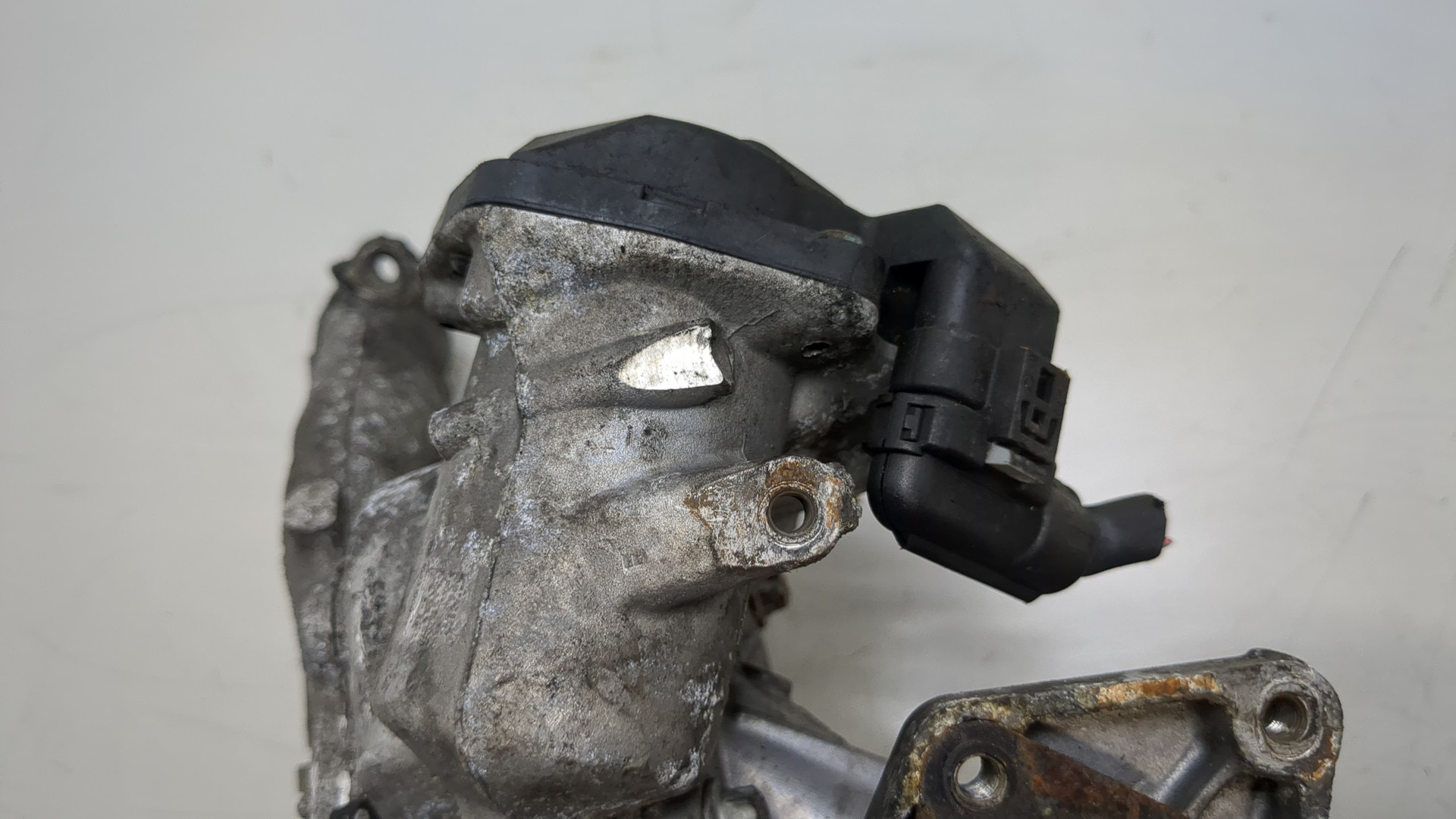 Клапан рециркуляции выхлопных газов (EGR)