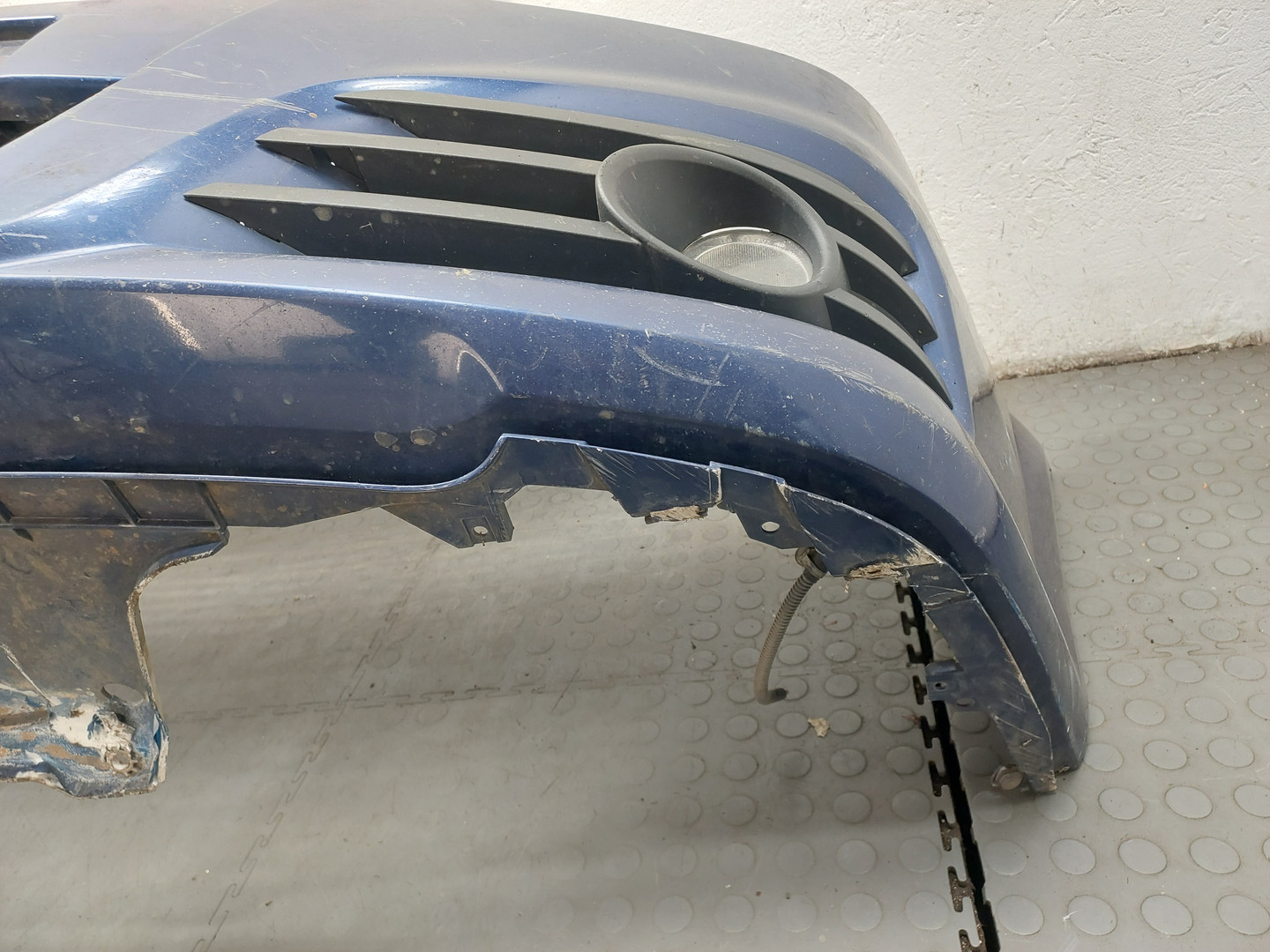 Бампер передний