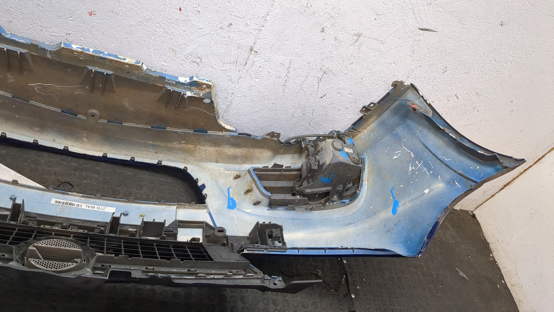 Бампер передний