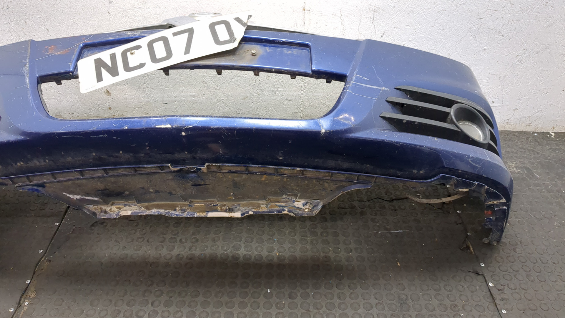 Бампер передний