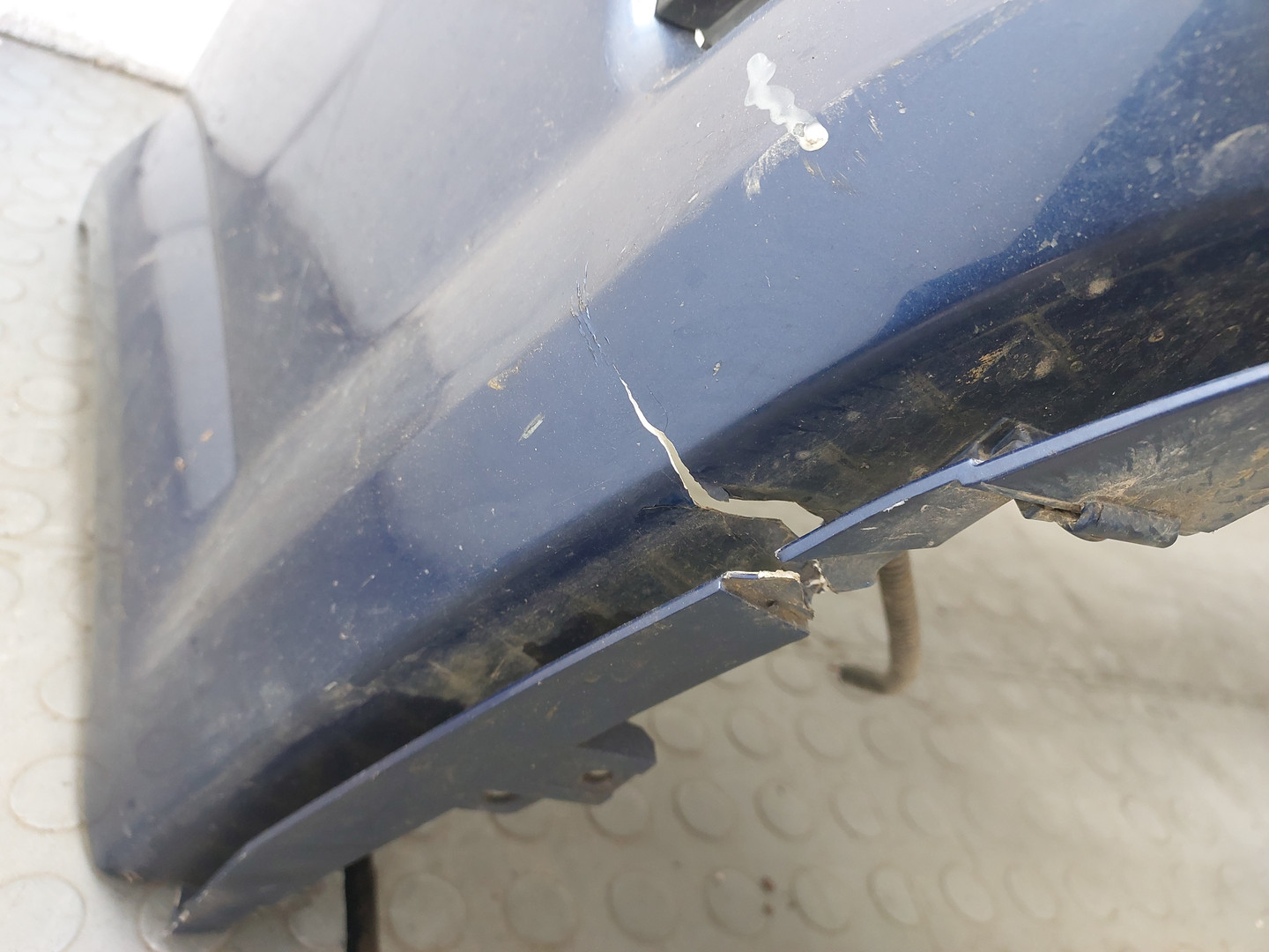 Бампер передний