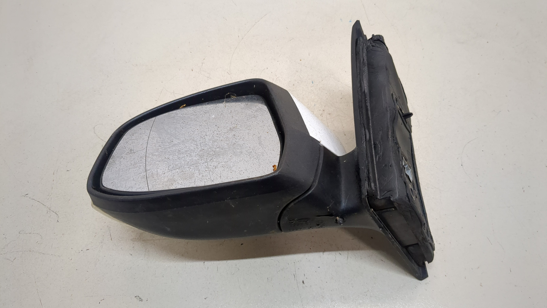 Зеркало левое электрическое