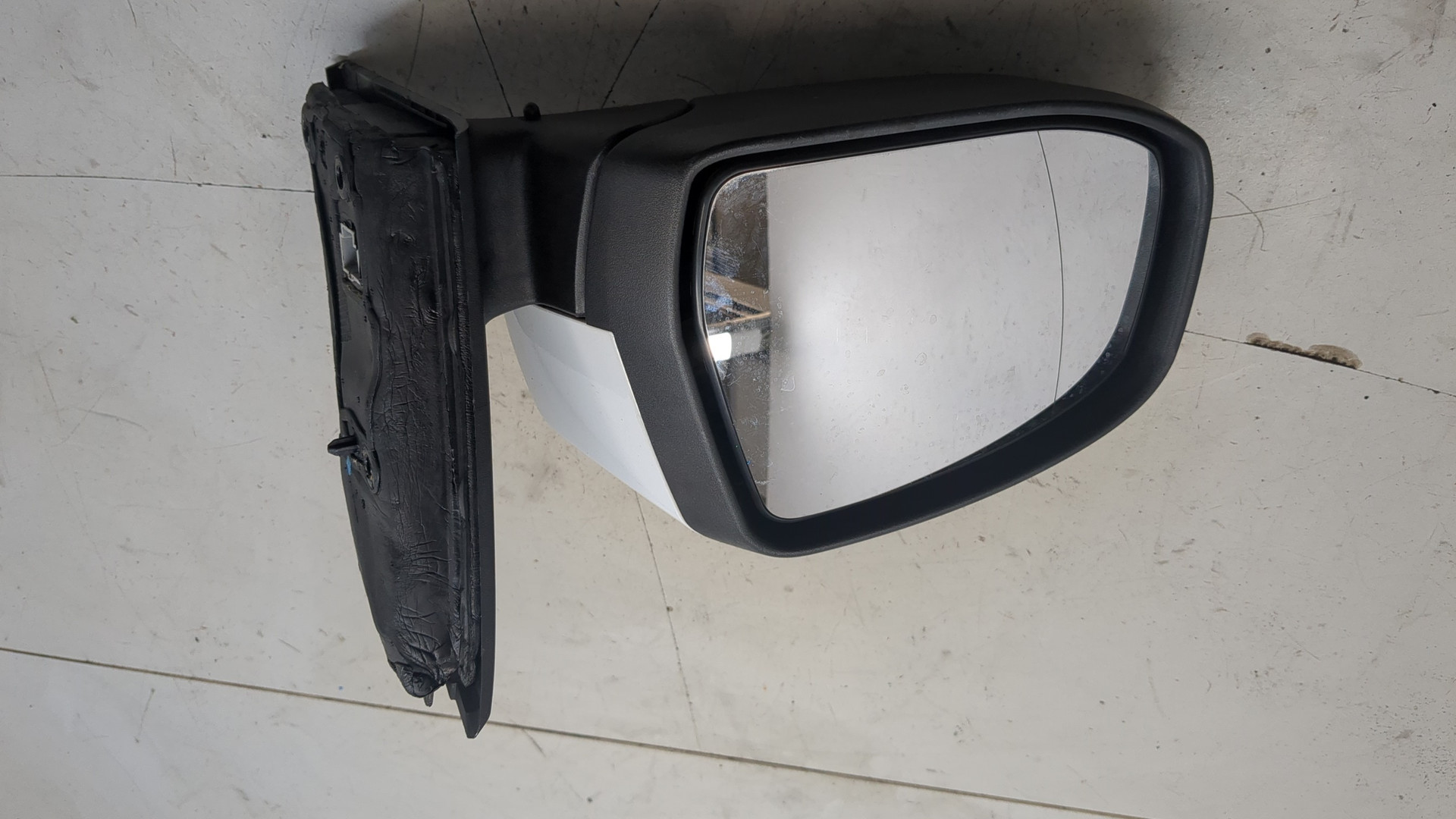 Зеркало левое электрическое