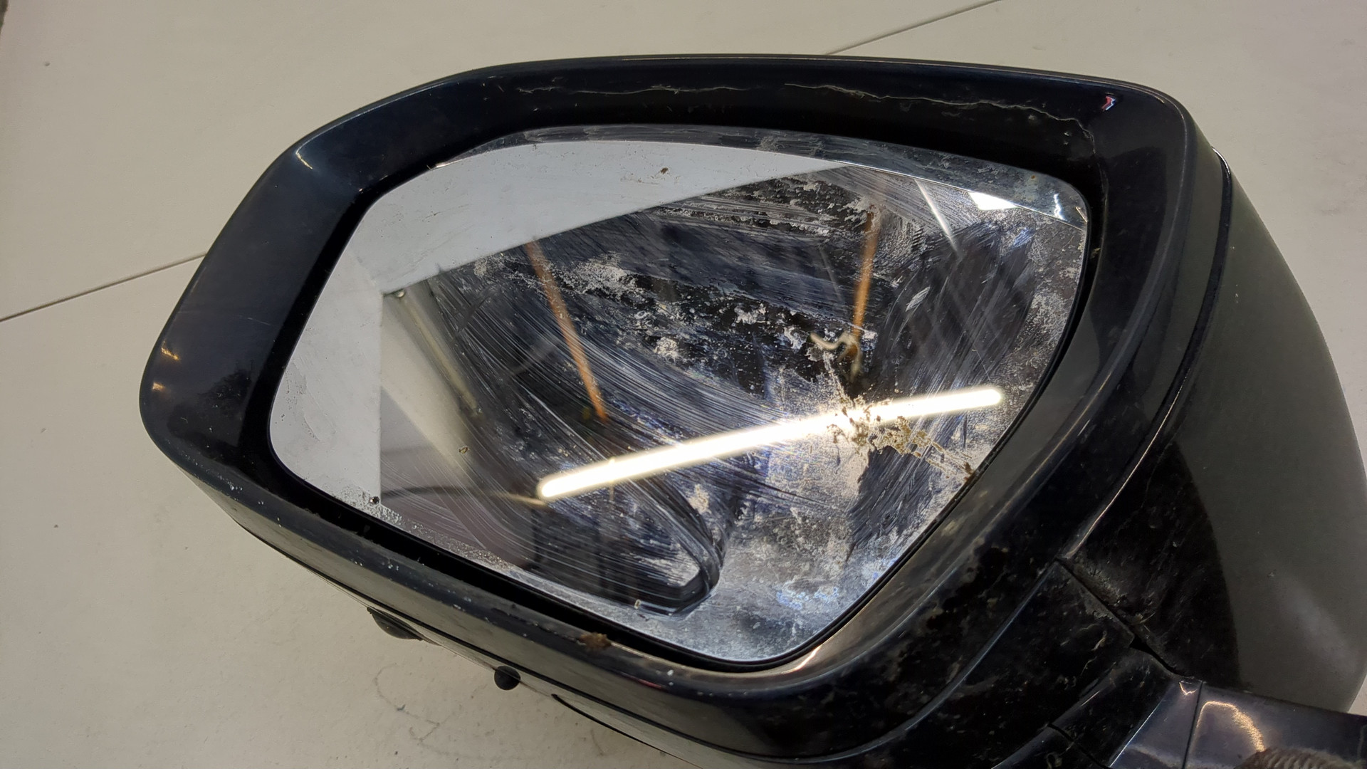 Зеркало левое электрическое