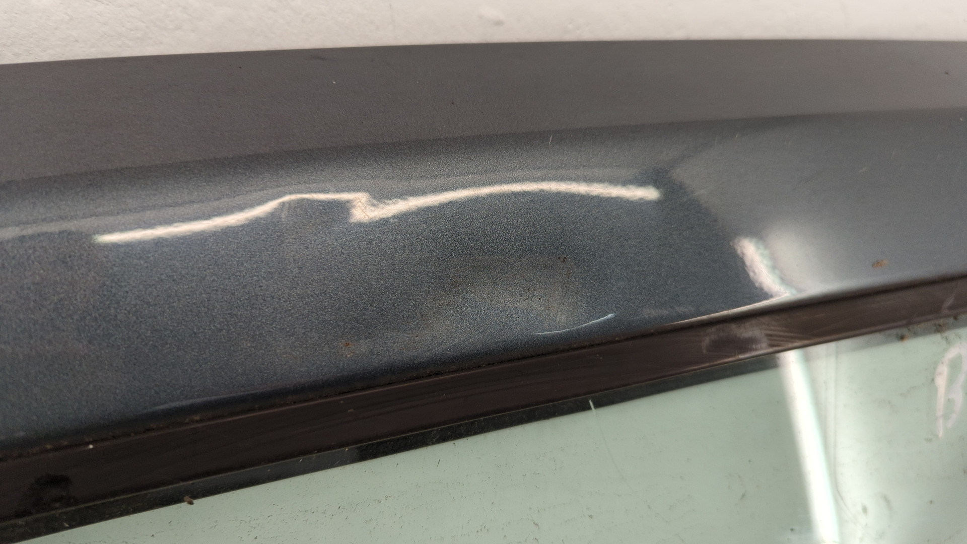 Дверь передняя левая