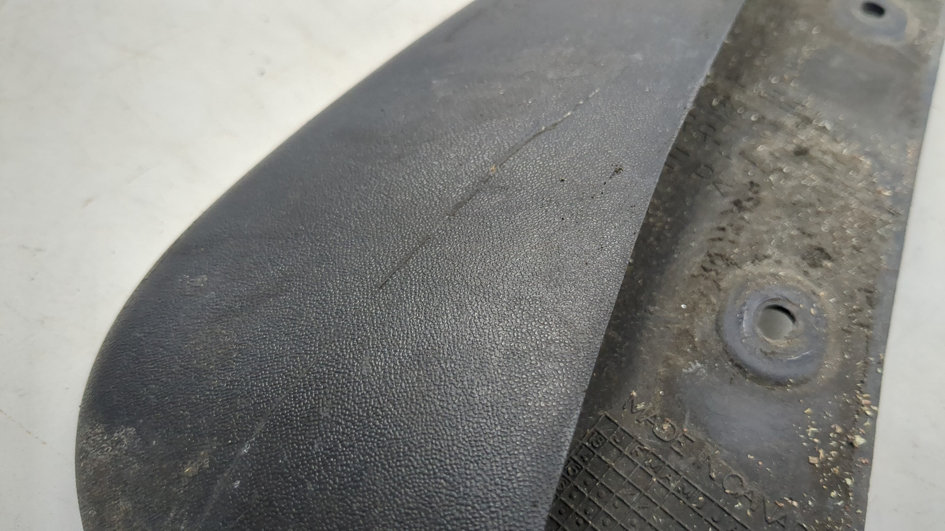 Брызговик задний левый