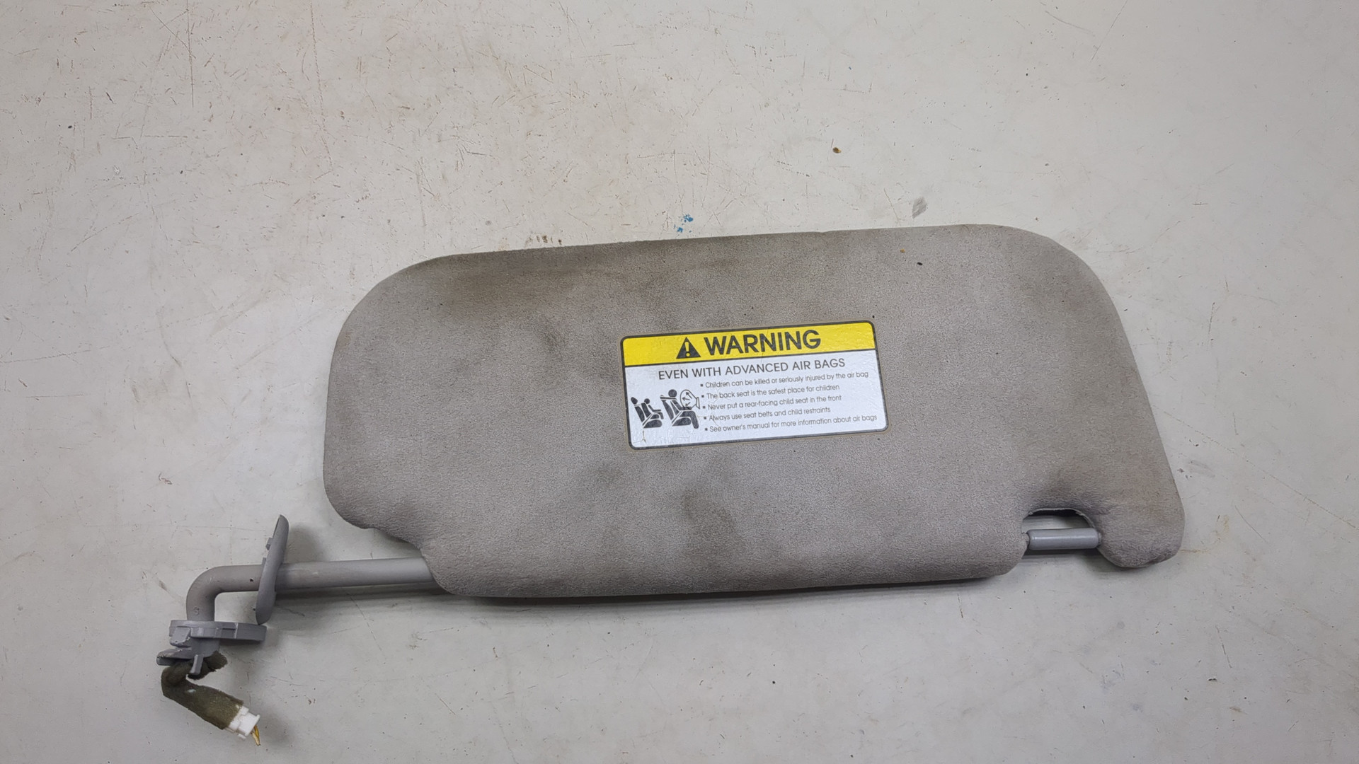 Козырек солнцезащитный