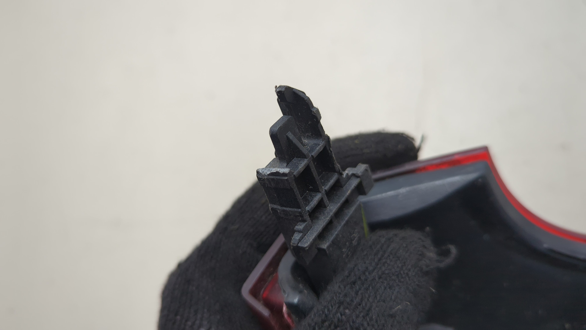 Фонарь задний левый