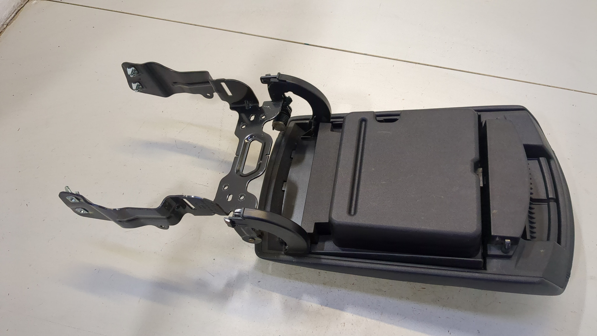 Подлокотник