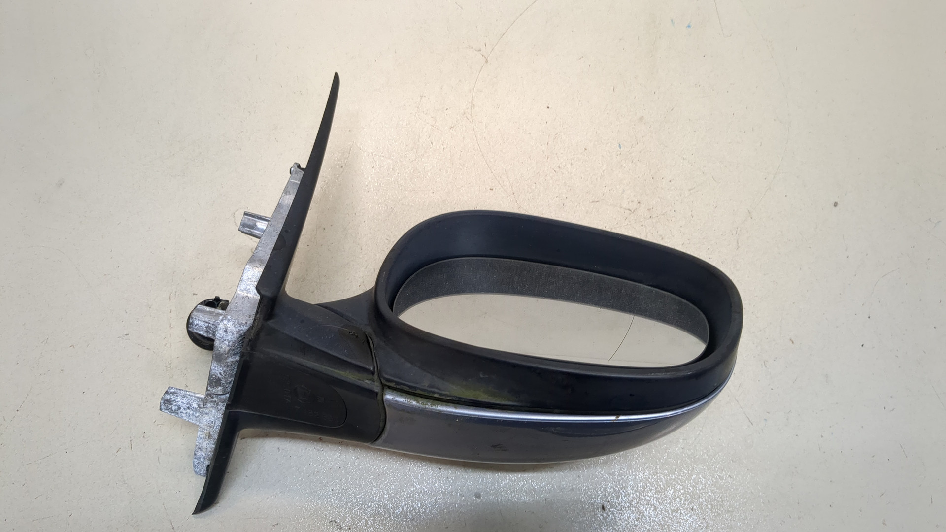 Зеркало правое электрическое