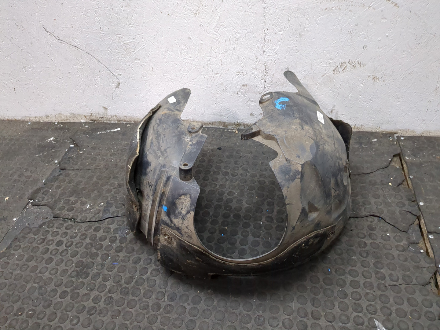 Локер передний левый