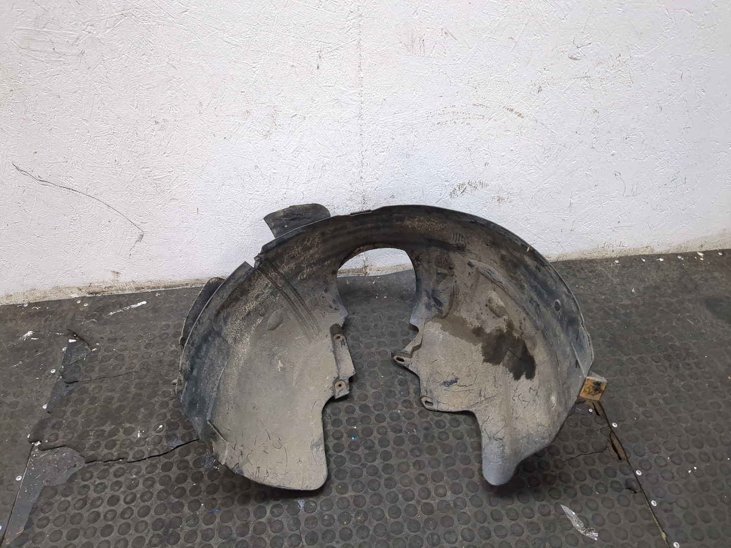 Локер передний левый