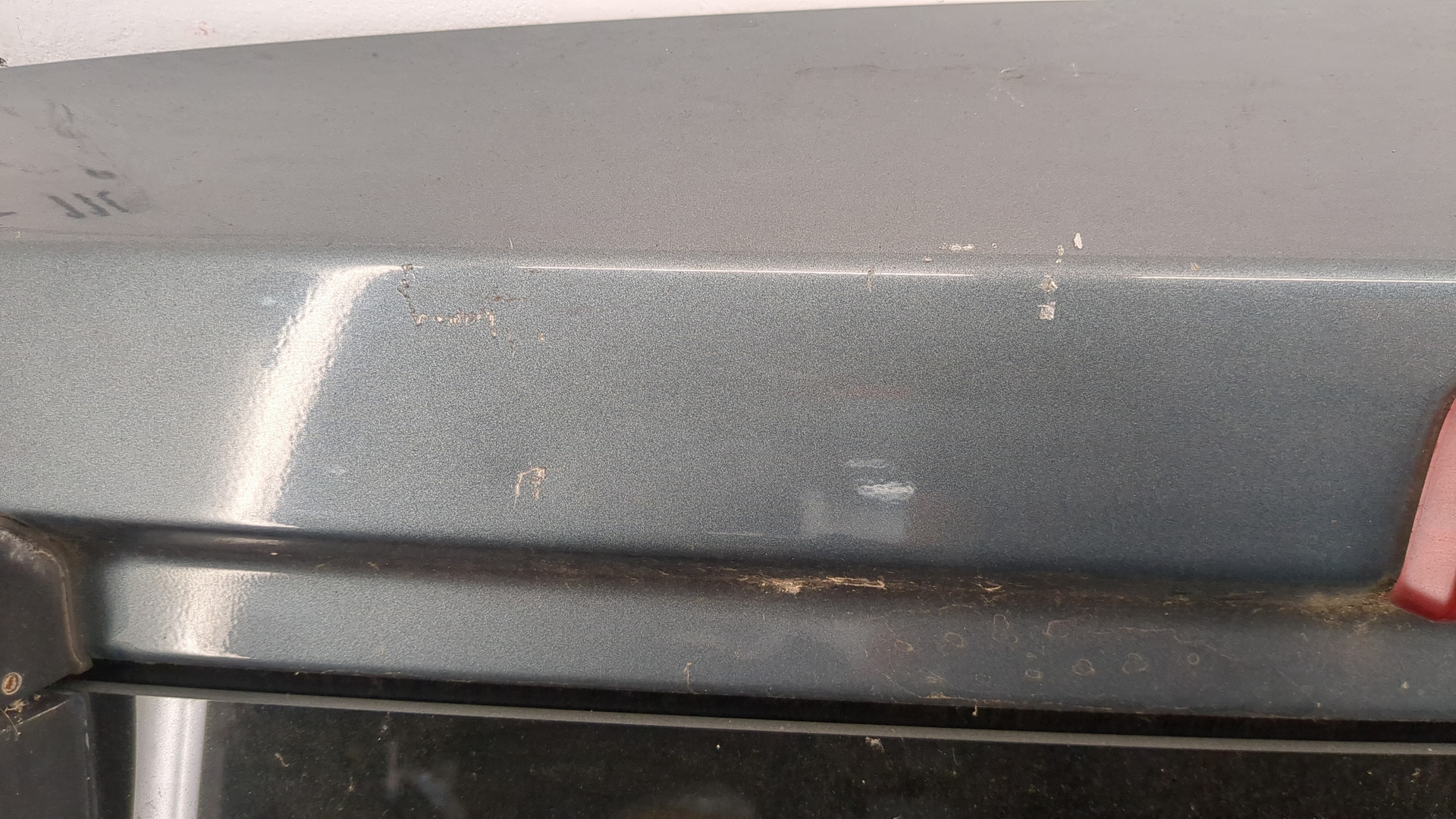 Дверь багажника