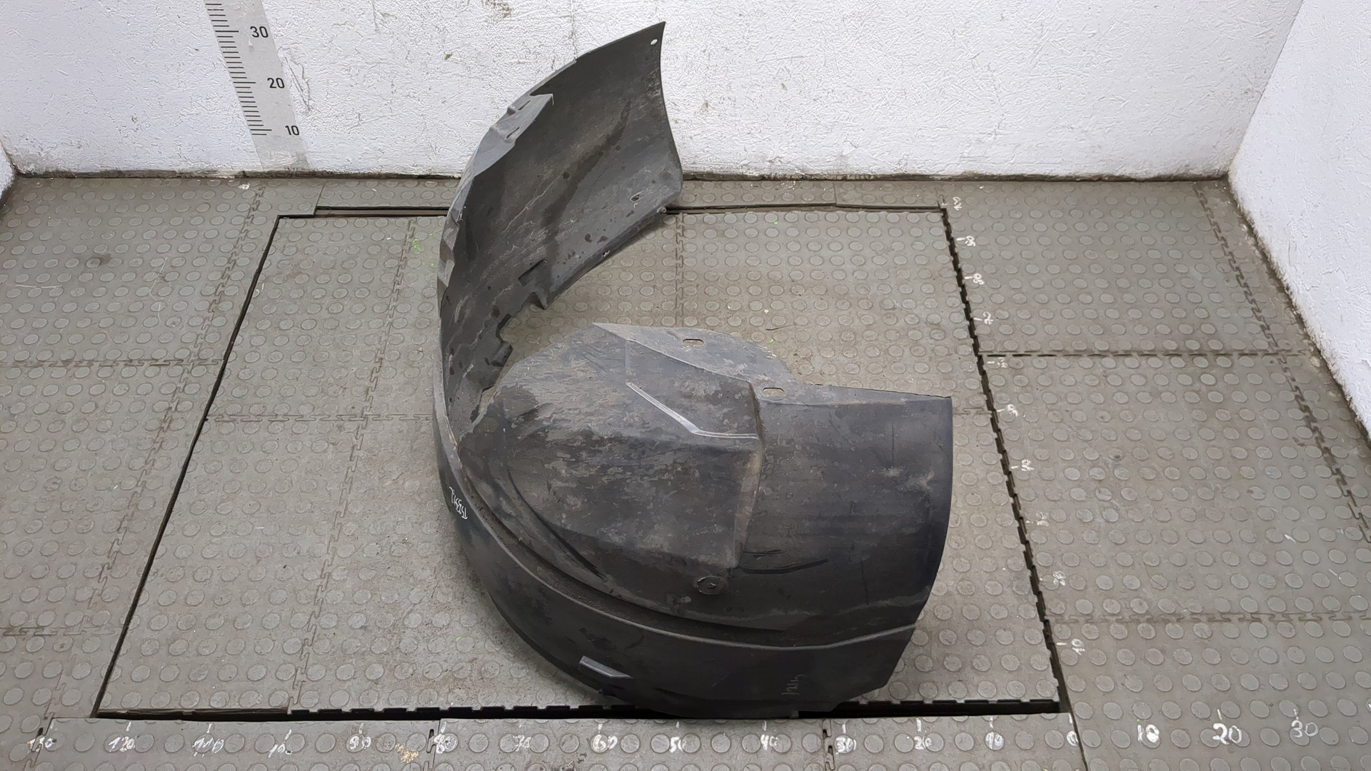 Локер передний левый