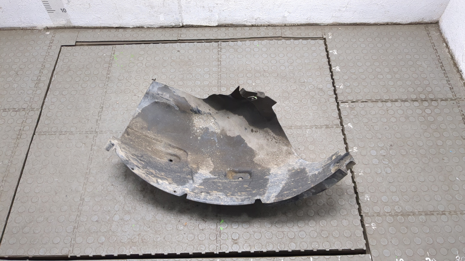 Локер передний левый