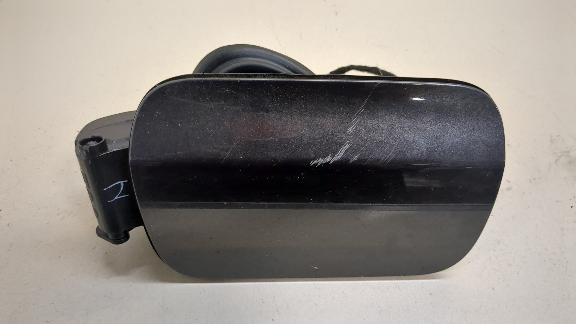 Лючок бензобака