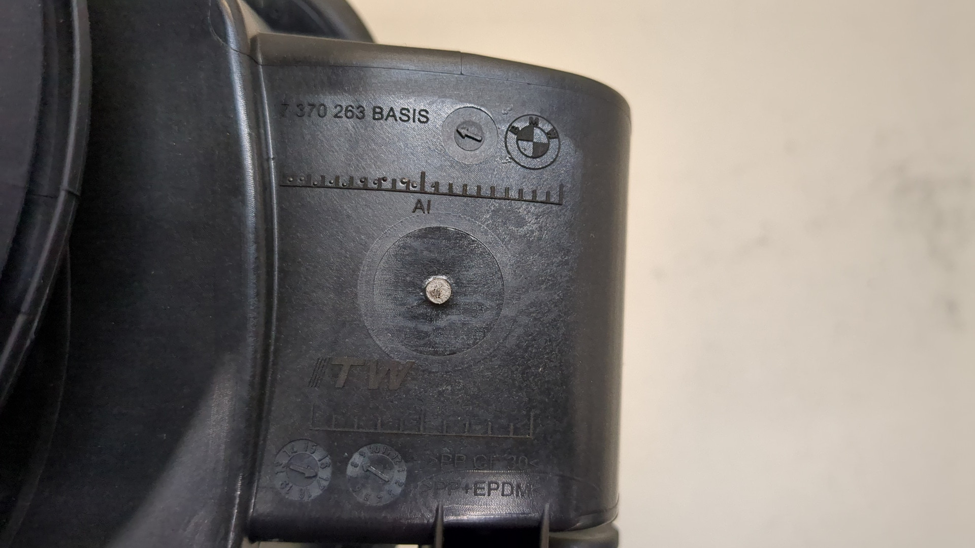 Лючок бензобака