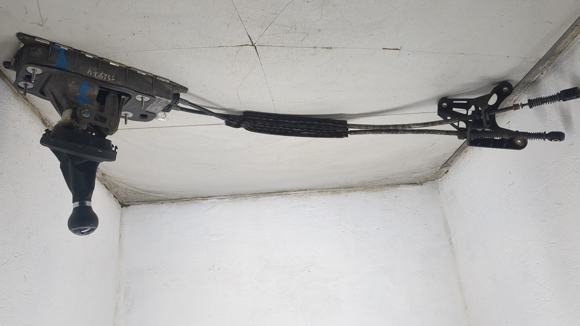 Кулиса МКПП / АКПП