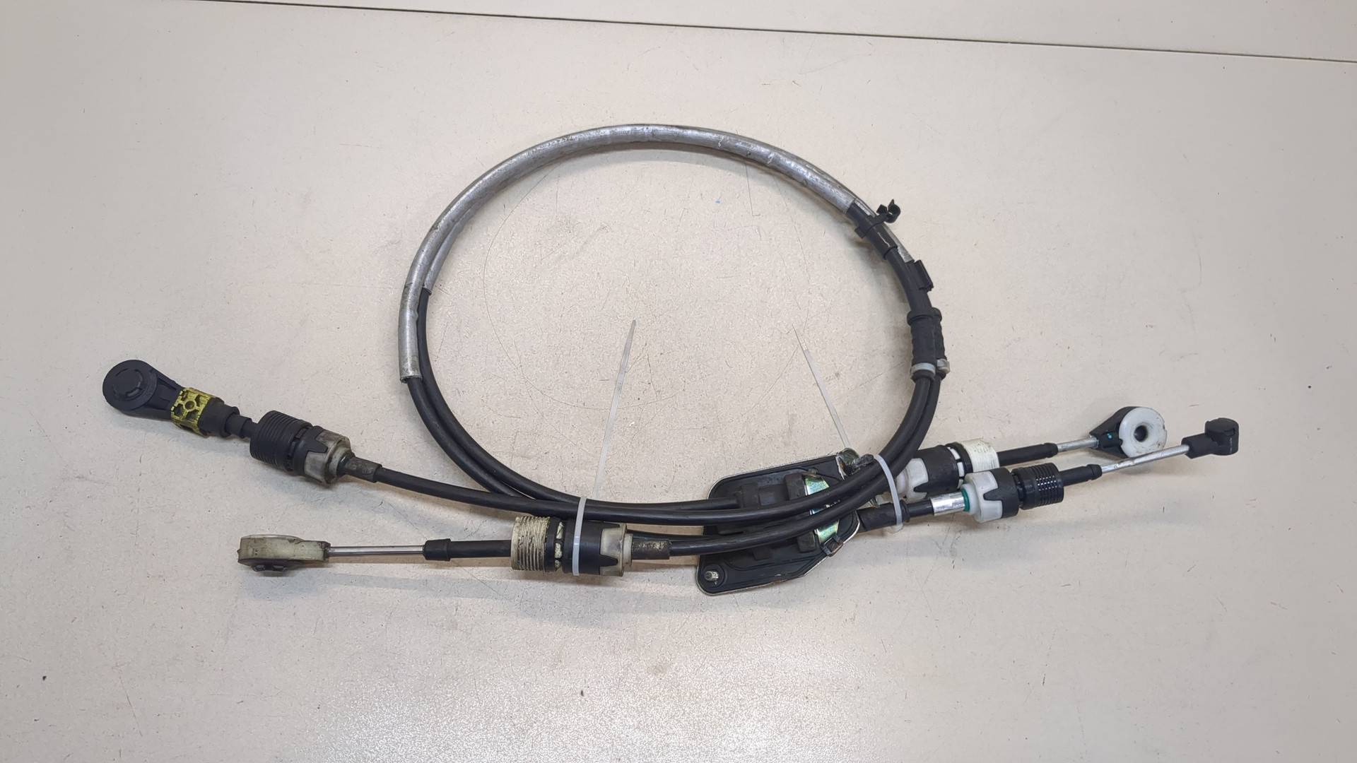 Трос КПП (выбора/переключения передач)