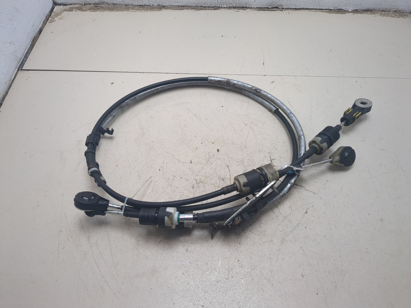 Трос КПП (выбора/переключения передач)