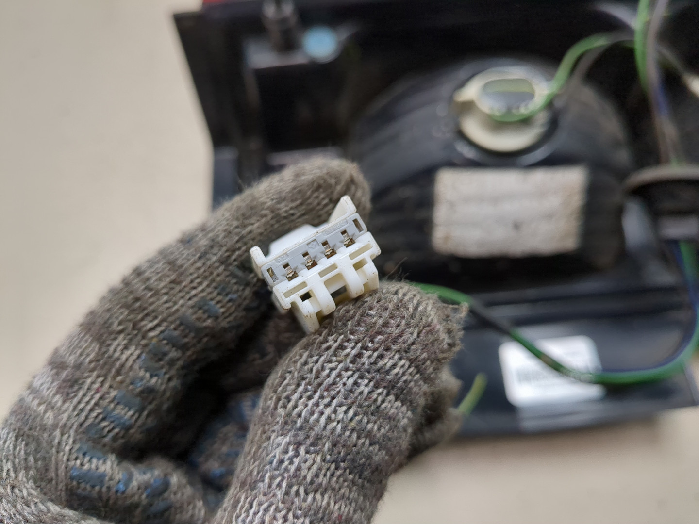 Фонарь задний правый