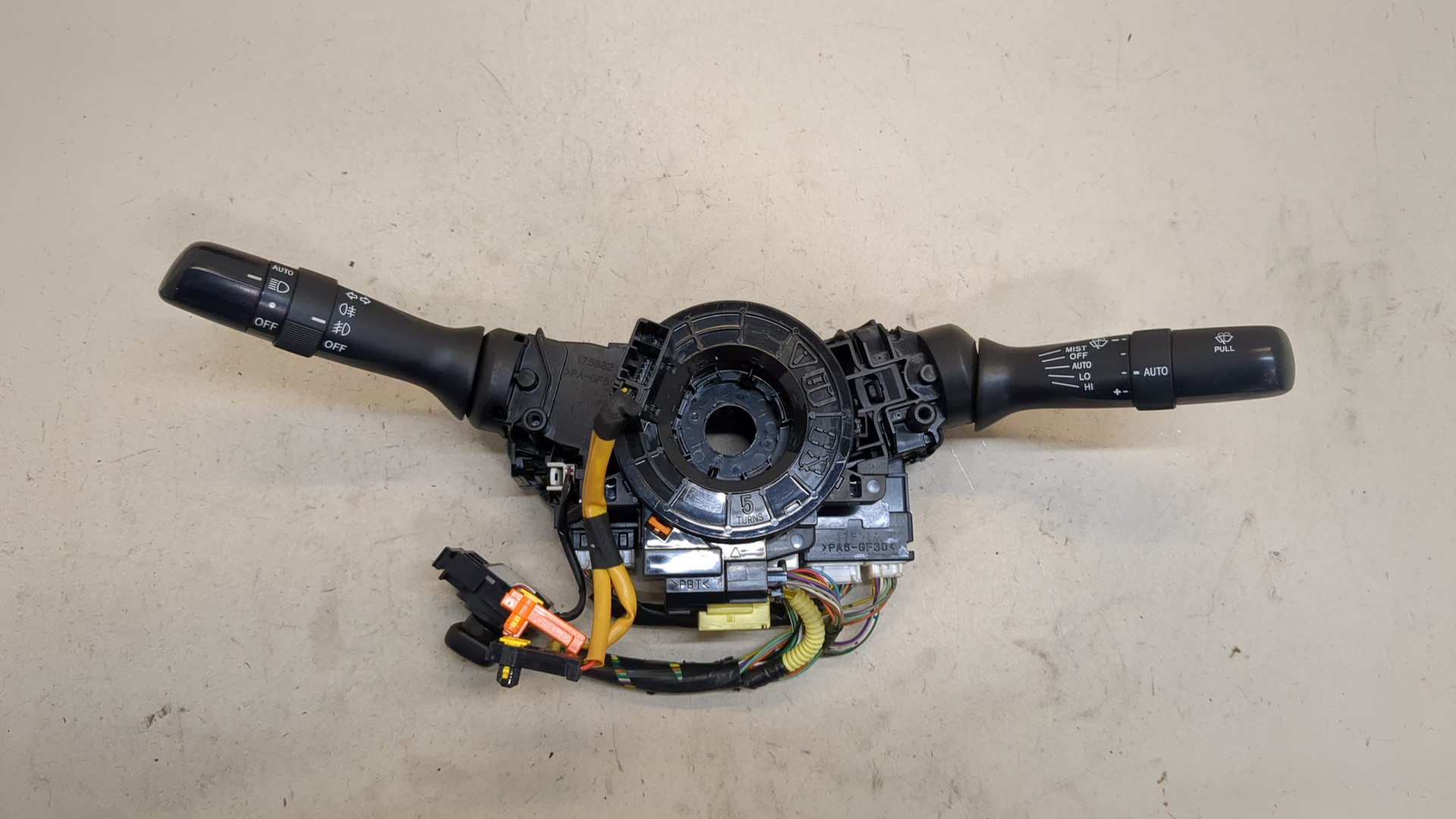 Переключатель подрулевой