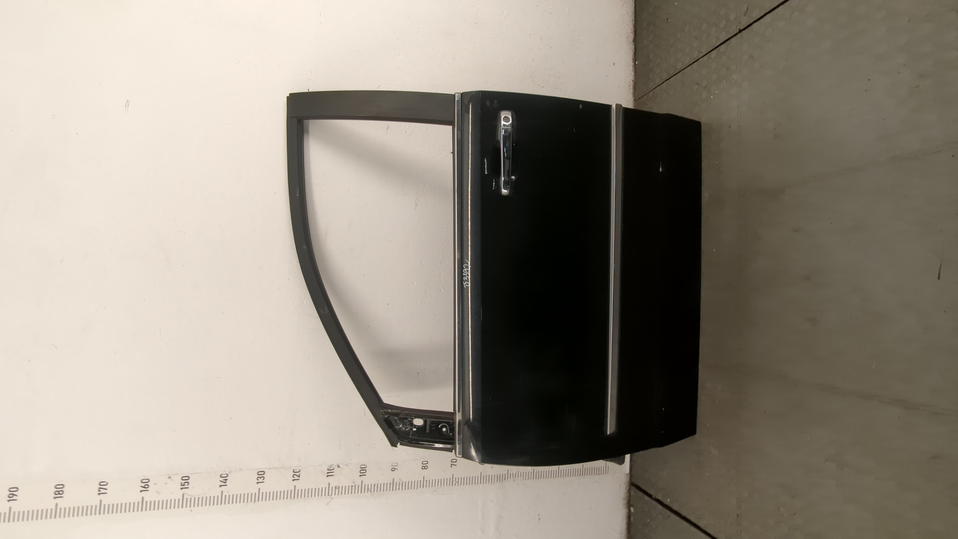 Дверь передняя левая