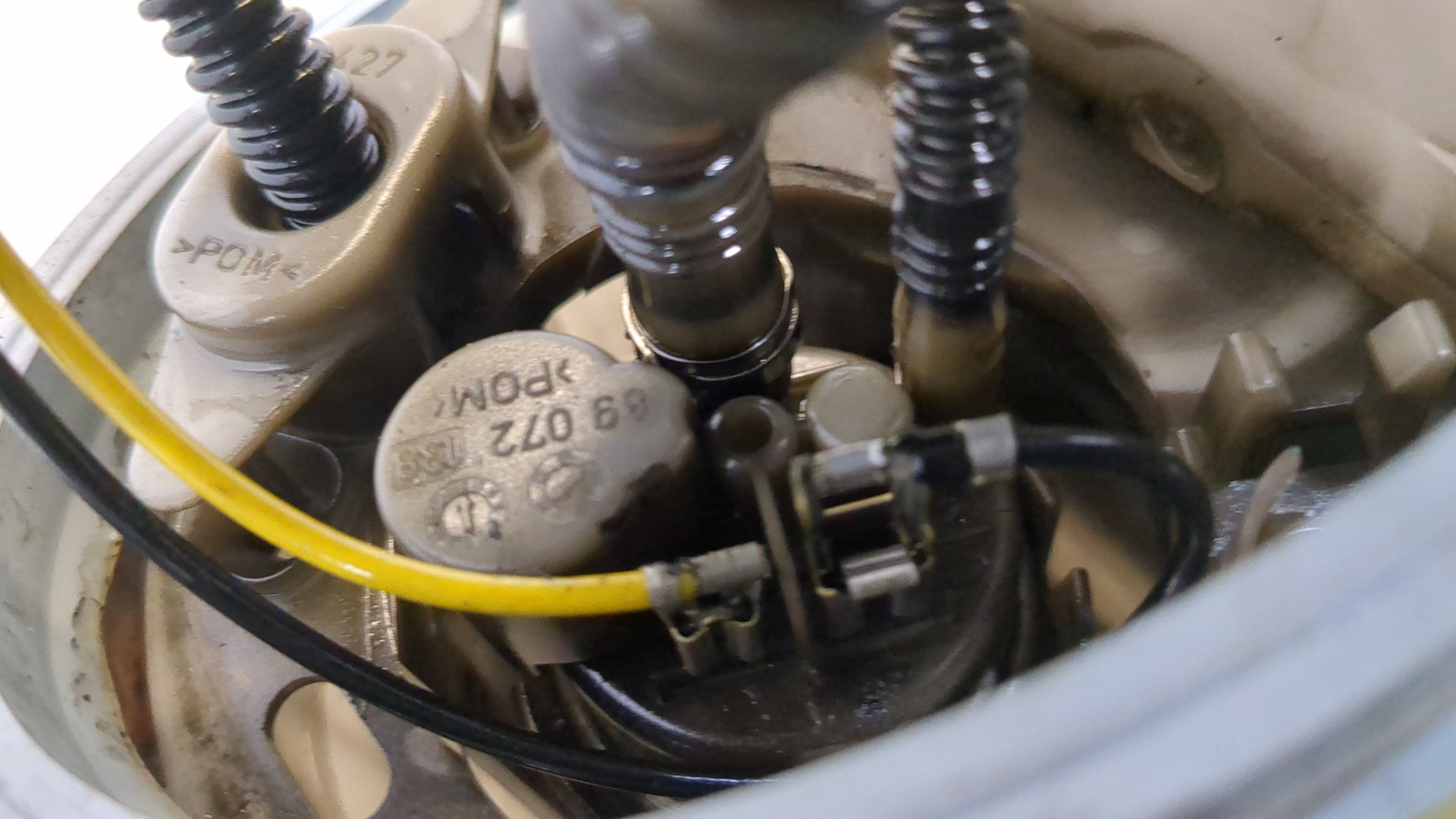 Насос топливный электрический