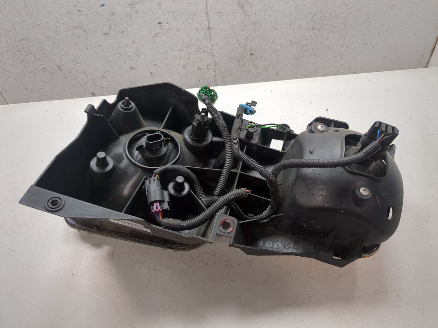 Фара правая