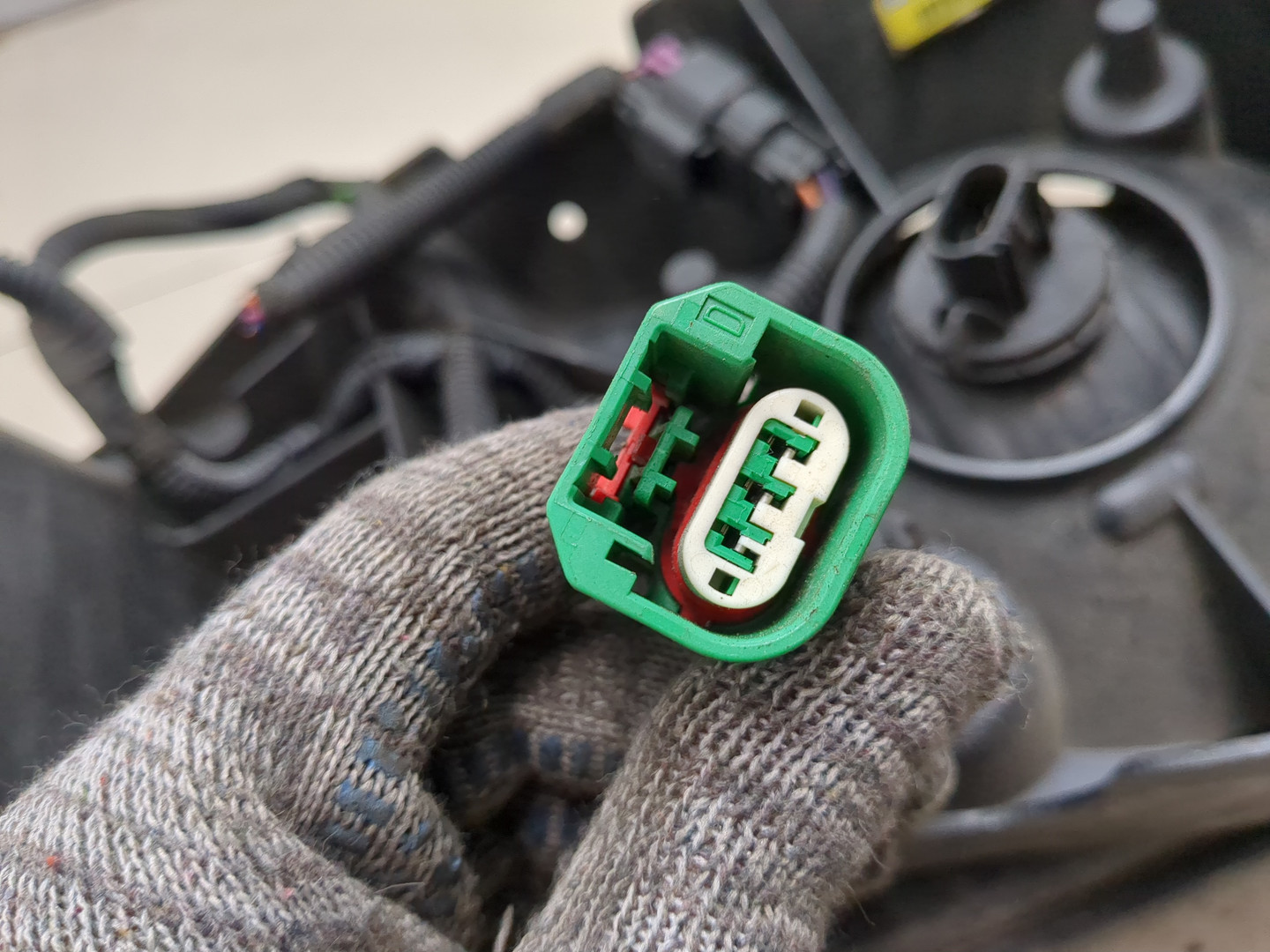 Фара правая