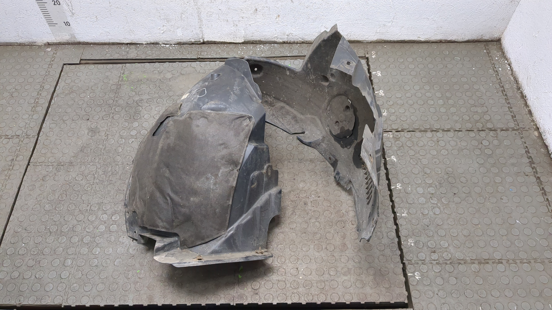 Локер передний левый