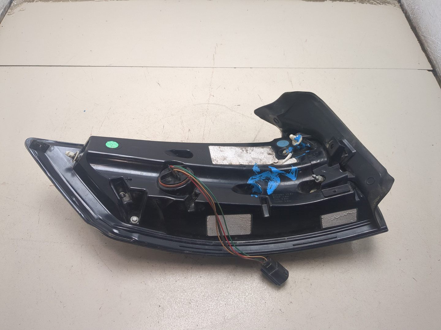 Фонарь задний правый