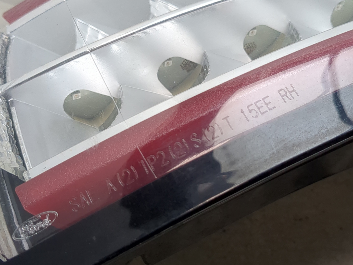 Фонарь задний правый