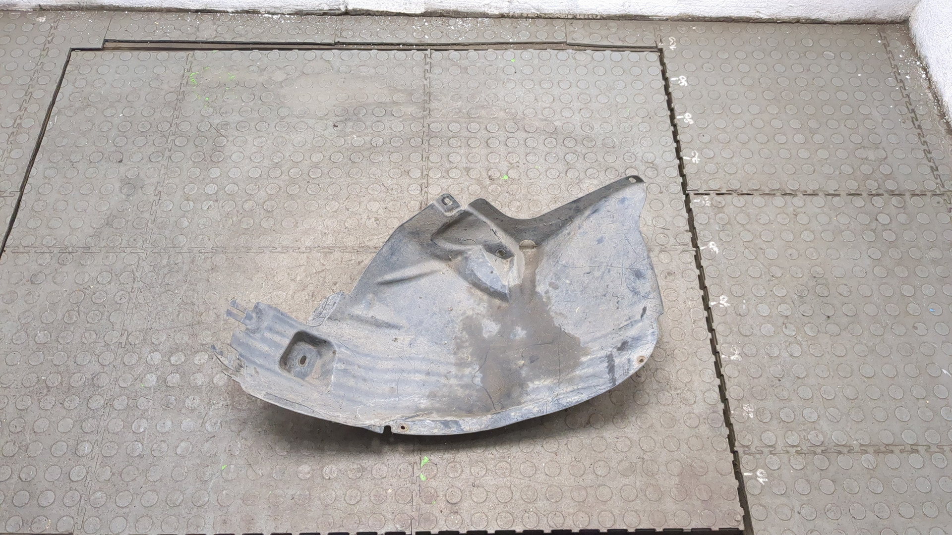 Локер передний левый