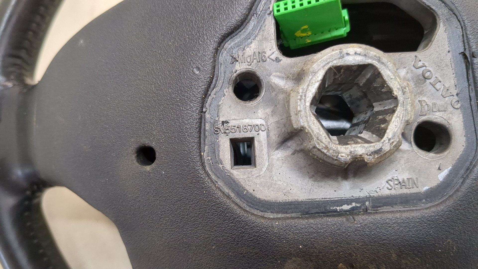 Рулевое колесо (руль)