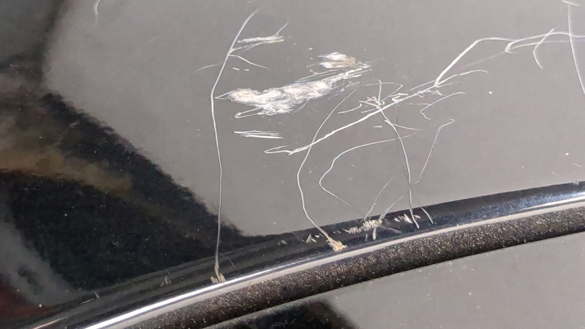 Дверь багажника