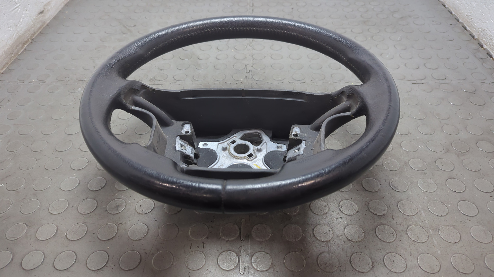 Рулевое колесо (руль)